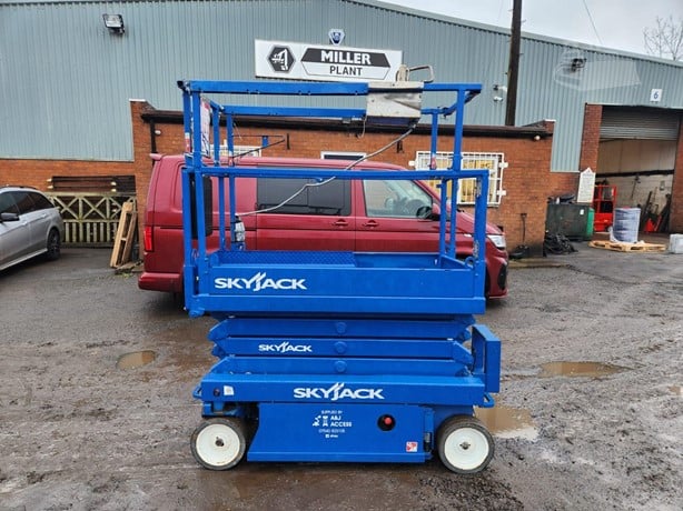 2012 SKYJACK SJ3219 £3,000