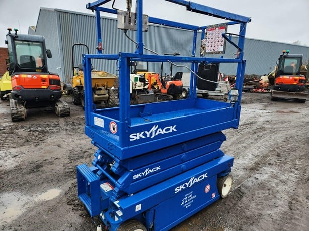 2012 SKYJACK SJ3219 £3,000 full