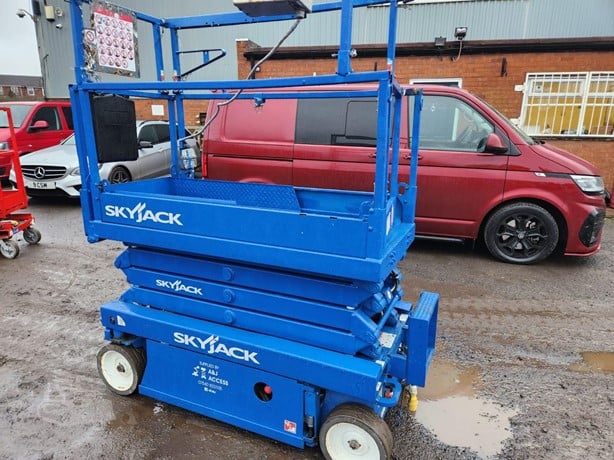 2012 SKYJACK SJ3219 £3,000 full