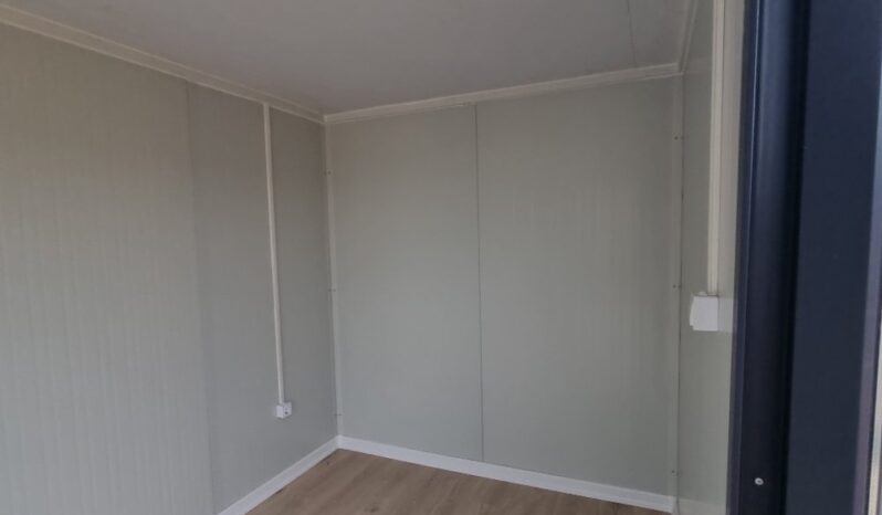 Unused Adacon W400 Containers For Auction: Leeds, UK – 30th April, 1st, 2nd & 3rd May 25 full