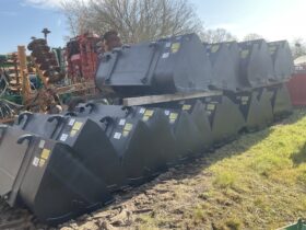 RHINO X BUCKETS – 7FT.6INS full