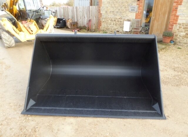 1 New Strimech Bk20 Bucket full