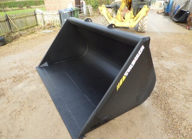 1 New Strimech Bk20 Bucket full
