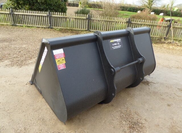 1 New Strimech Bk20 Bucket full