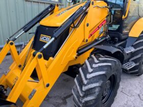 2022 JCB 3CX full