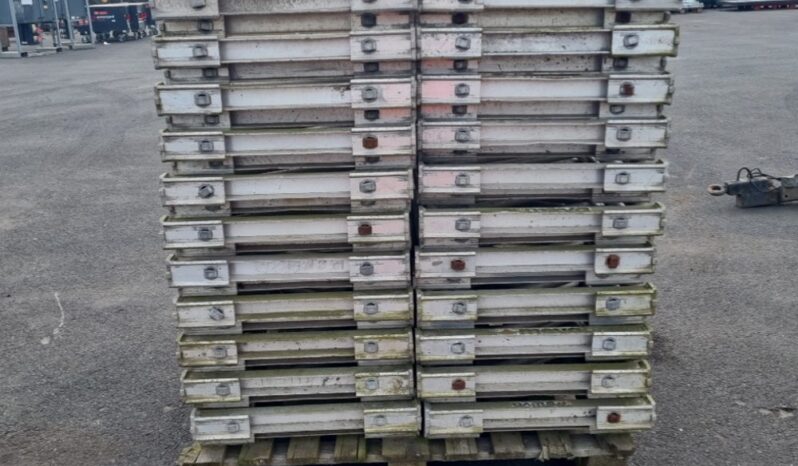 Meva Cross Section to suit Steel Soldiers (1 Pallet of) Asphalt / Concrete Equipment For Auction: Leeds, UK – 30th April, 1st, 2nd & 3rd May 25 full