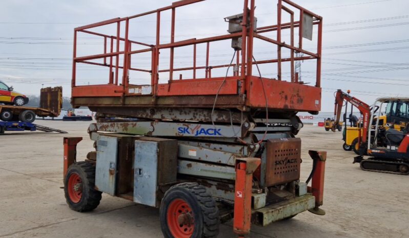 SkyJack SJ8841 Manlifts For Auction: Leeds, UK – 30th April, 1st, 2nd & 3rd May 25 full