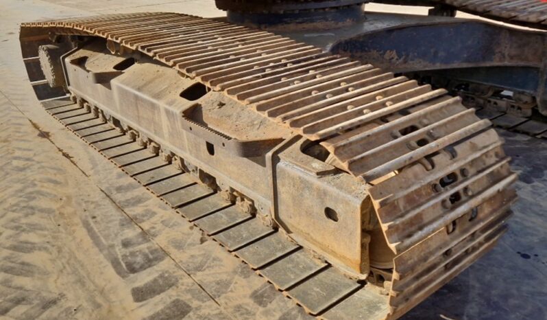 Komatsu PC210LC-8 20 Ton+ Excavators For Auction: Leeds, UK – 30th April, 1st, 2nd & 3rd May 25 full