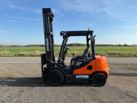 2012 DOOSAN D30-S5 FORKLIFT