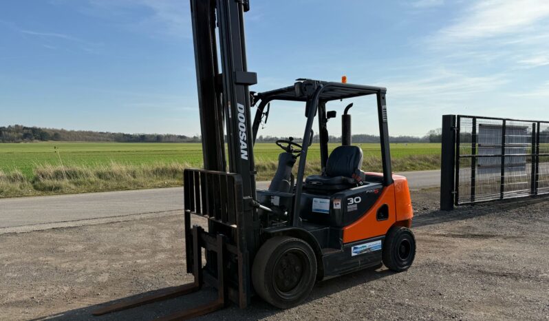 2012 DOOSAN D30-S5 FORKLIFT full