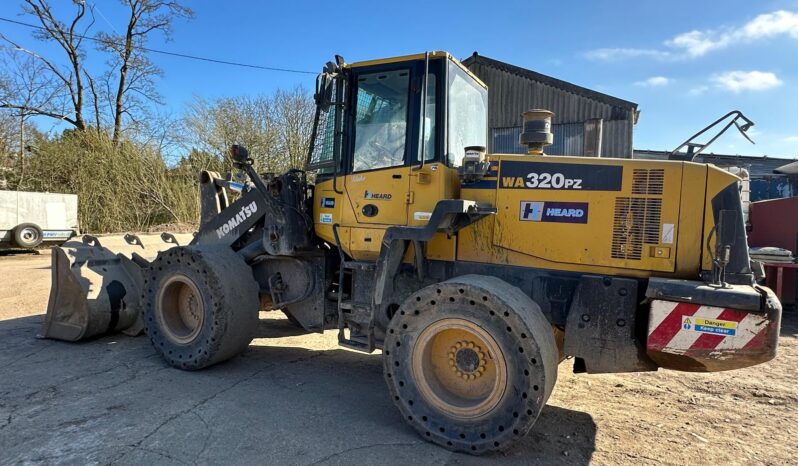 Komatsu WA 320 PZ-6 2012