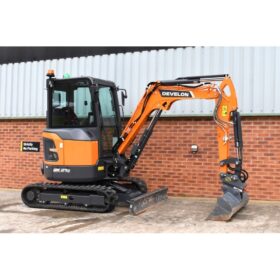 2023 DX27Z-7, Mini Excavator.