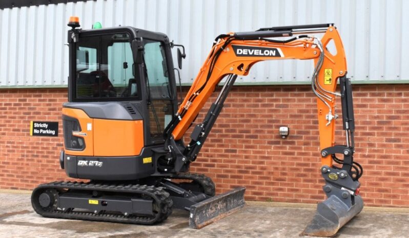 2023 DX27Z-7, Mini Excavator.