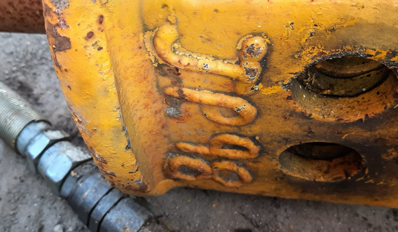 3T Indeco Breaker/Pecker HP200 2018 full