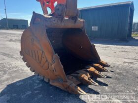 2016 Hitachi EX1200-6 20 Ton+ Excavators For Auction: Leeds, UK – 30th April, 1st, 2nd & 3rd May 25 full
