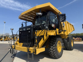 2023 CAT 775G