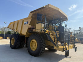 2023 CAT 775G full