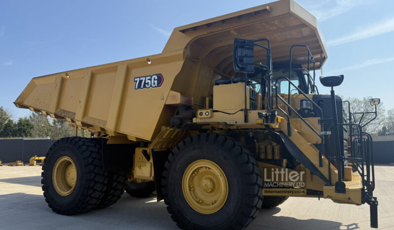 2023 CAT 775G full