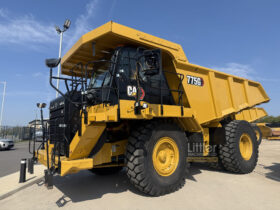 2023 CAT 775G full