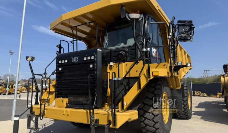 2023 CAT 775G full