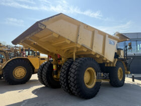 2023 CAT 775G full