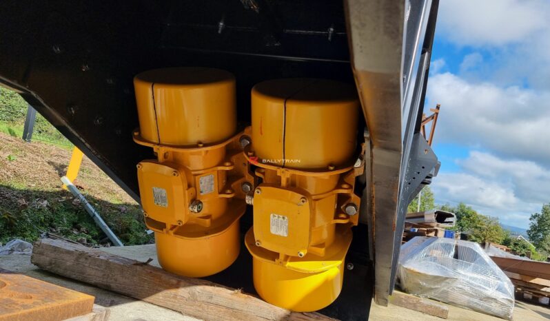 Roco Crusher Vibrating Feeder full
