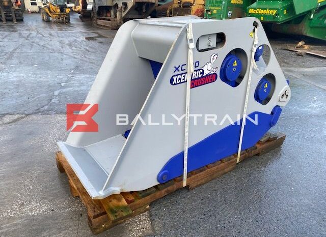 XCENTRIC XC20 Crusher Bucket full