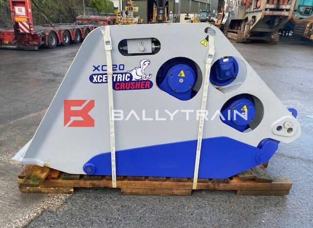 XCENTRIC XC20 Crusher Bucket full