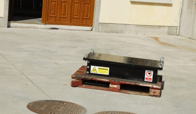 Roco M810P Permanent Magnet Block (New) £2,400 full