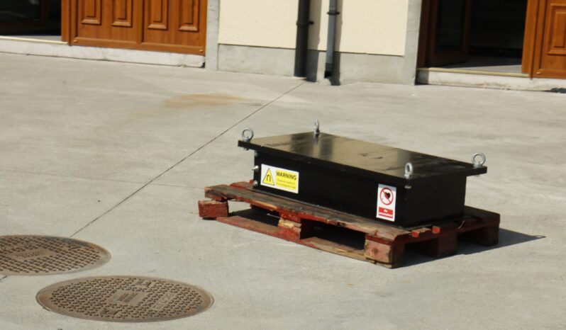 Roco M810P Permanent Magnet Block (New) £2,400 full