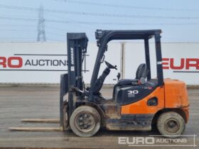 2015 Doosan D305-5 Forklifts For Auction: Leeds, UK – 30th April, 1st, 2nd & 3rd May 25 full