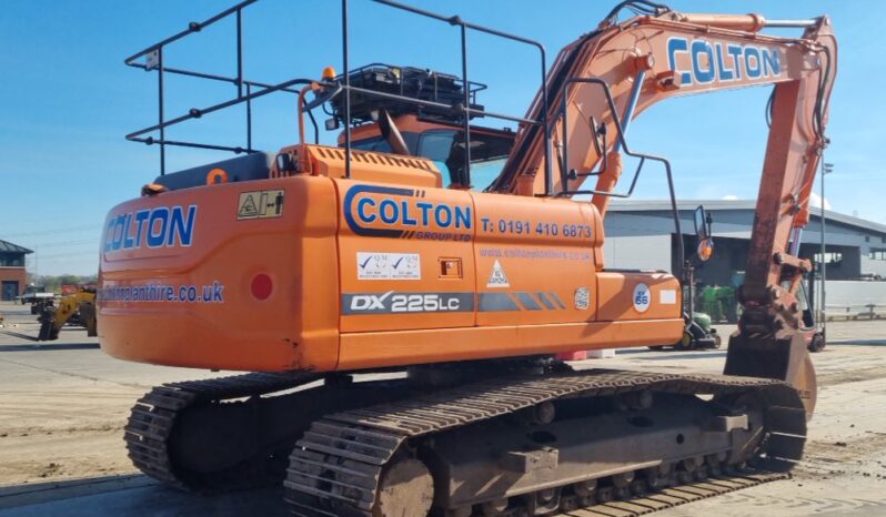 2016 Doosan DX225LC-3 20 Ton+ Excavators For Auction: Leeds, UK – 30th April, 1st, 2nd & 3rd May 25 full