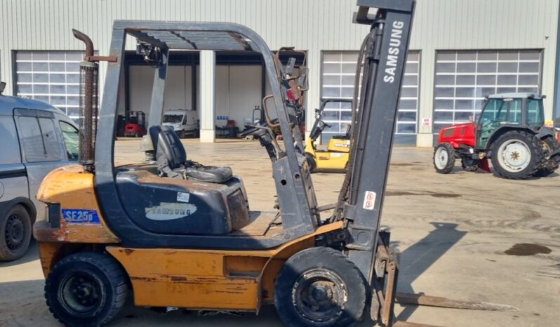 Samsung SF25D Forklifts For Auction: Leeds, UK – 30th April, 1st, 2nd & 3rd May 25 full
