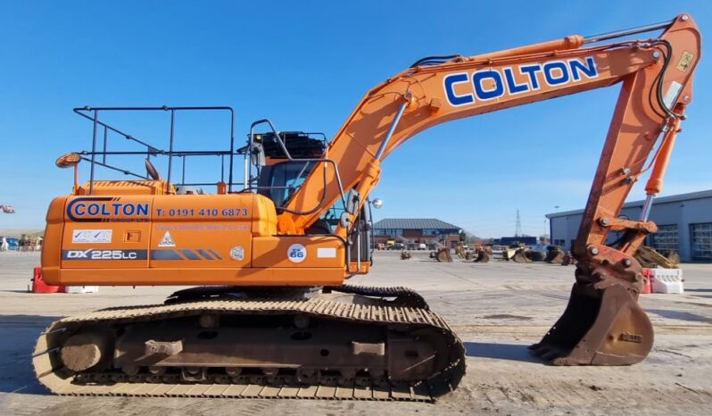 2016 Doosan DX225LC-3 20 Ton+ Excavators For Auction: Leeds, UK – 30th April, 1st, 2nd & 3rd May 25 full