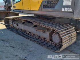 2015 Volvo EC300DL 20 Ton+ Excavators For Auction: Leeds, UK – 30th April, 1st, 2nd & 3rd May 25 full