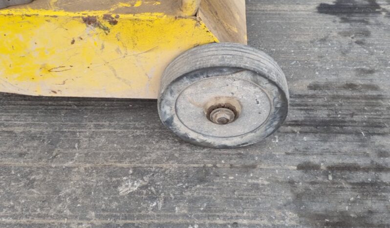 Wacker Neuson Petrol Floor Saw, Honda Engine Asphalt / Concrete Equipment For Auction: Leeds, UK – 30th April, 1st, 2nd & 3rd May 25 full
