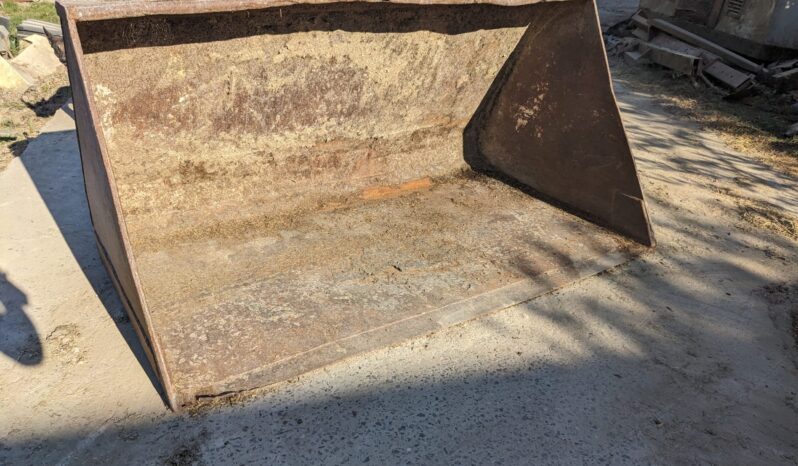 Manitou Grain Bucket full