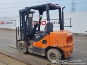 2015 Doosan D305-5 Forklifts For Auction: Leeds, UK – 30th April, 1st, 2nd & 3rd May 25 full