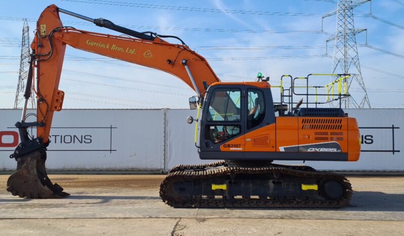 2018 Doosan DX225LC-5 20 Ton+ Excavators For Auction: Leeds, UK – 30th April, 1st, 2nd & 3rd May 25 full