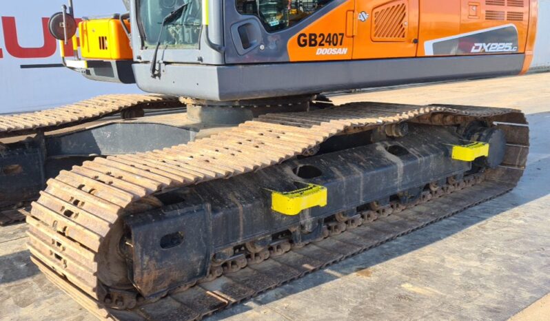 2018 Doosan DX225LC-5 20 Ton+ Excavators For Auction: Leeds, UK – 30th April, 1st, 2nd & 3rd May 25 full