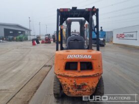 2015 Doosan D305-5 Forklifts For Auction: Leeds, UK – 30th April, 1st, 2nd & 3rd May 25 full