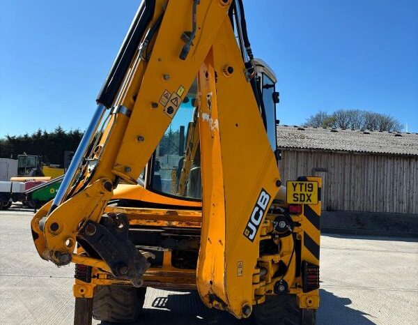 2019 JCB 3CX full