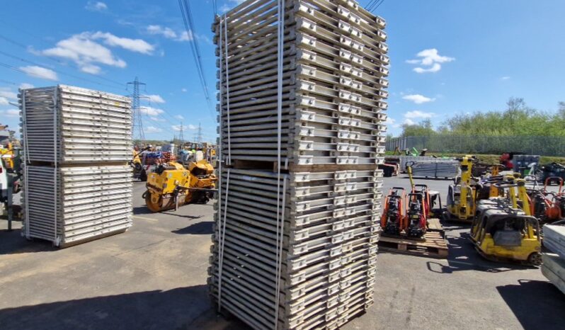 Meva Cross Section to suit Steel Soldiers (2 Bundles of) Asphalt / Concrete Equipment For Auction: Leeds, UK – 30th April, 1st, 2nd & 3rd May 25 full