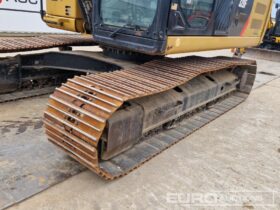 2017 CAT 320FL 20 Ton+ Excavators For Auction: Leeds, UK – 30th April, 1st, 2nd & 3rd May 25 full