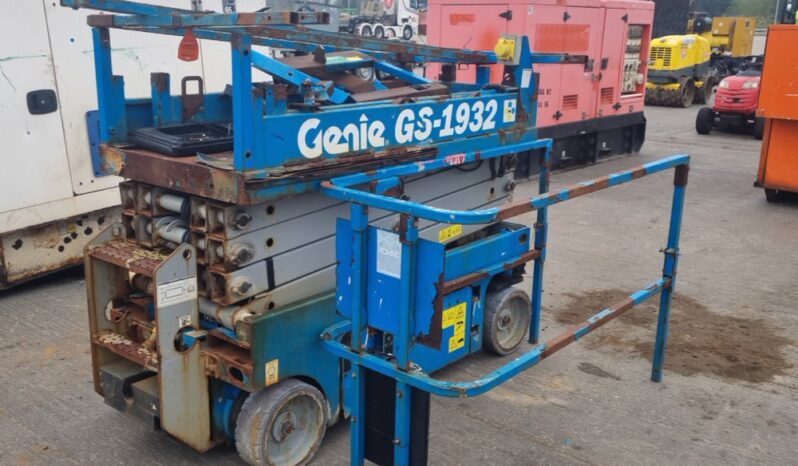 2011 Genie GS1932 Manlifts For Auction: Leeds, UK – 30th April, 1st, 2nd & 3rd May 25 full