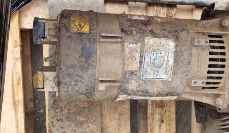 Stephill Generator, Petrol Engine (3 of) Generators For Auction: Leeds, UK – 30th April, 1st, 2nd & 3rd May 25 full