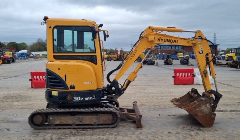 2018 Hyundai ROBEX 30Z-9AK Mini Excavators For Auction: Leeds, UK – 30th April, 1st, 2nd & 3rd May 25 full