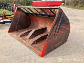 4.35m³ Toe Tip Loader Bucket full