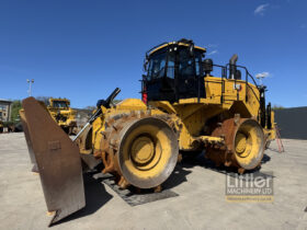 2023 CAT 826K