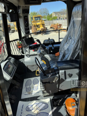 2023 CAT 826K full